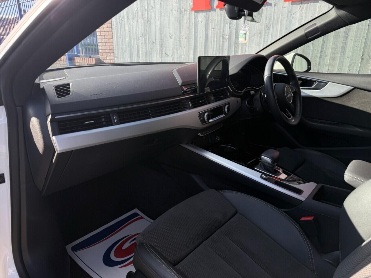 Audi A5 view 25