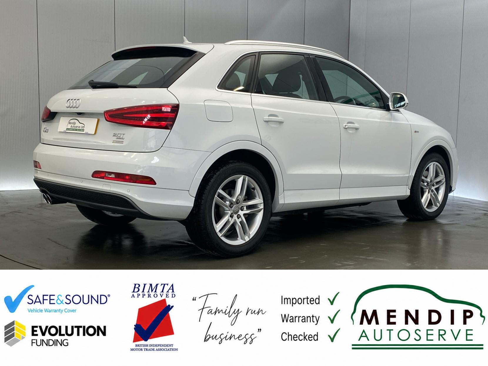 Audi Q3 view 12