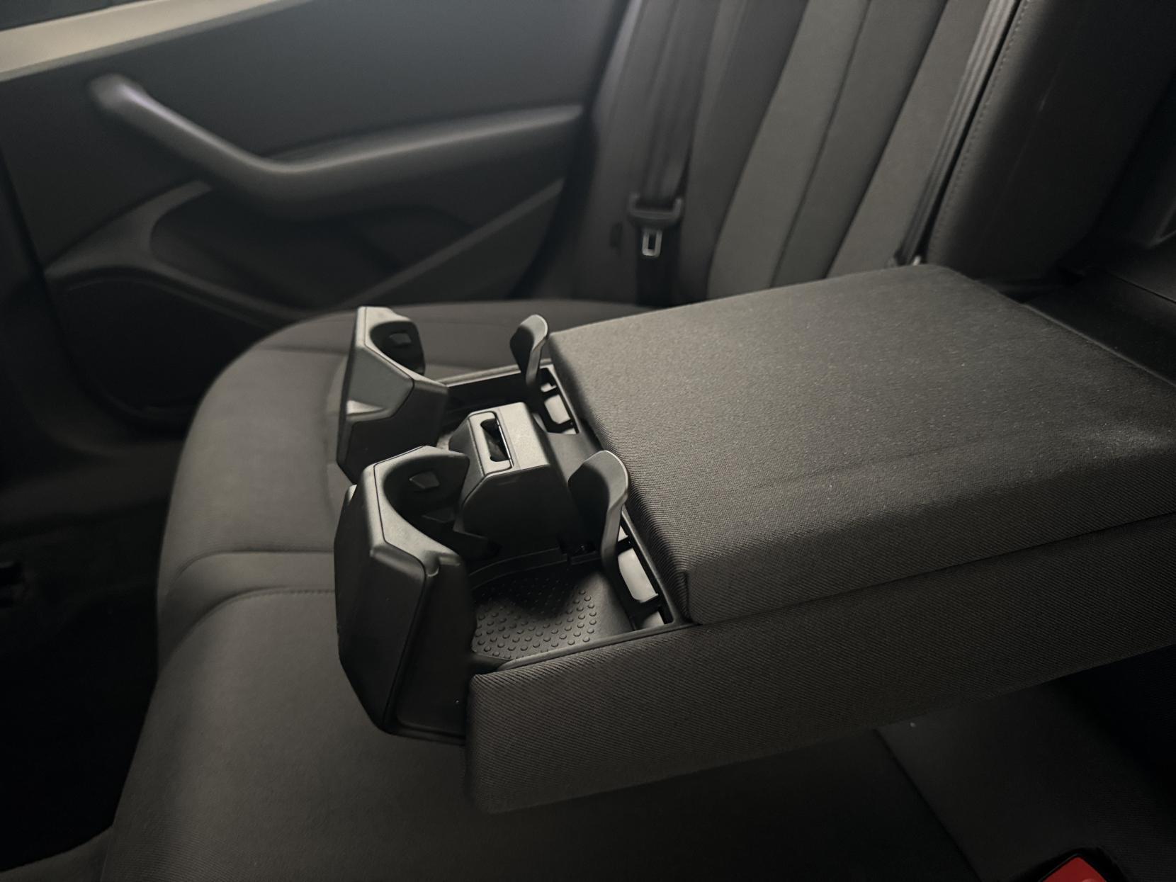 Audi A4 view 63