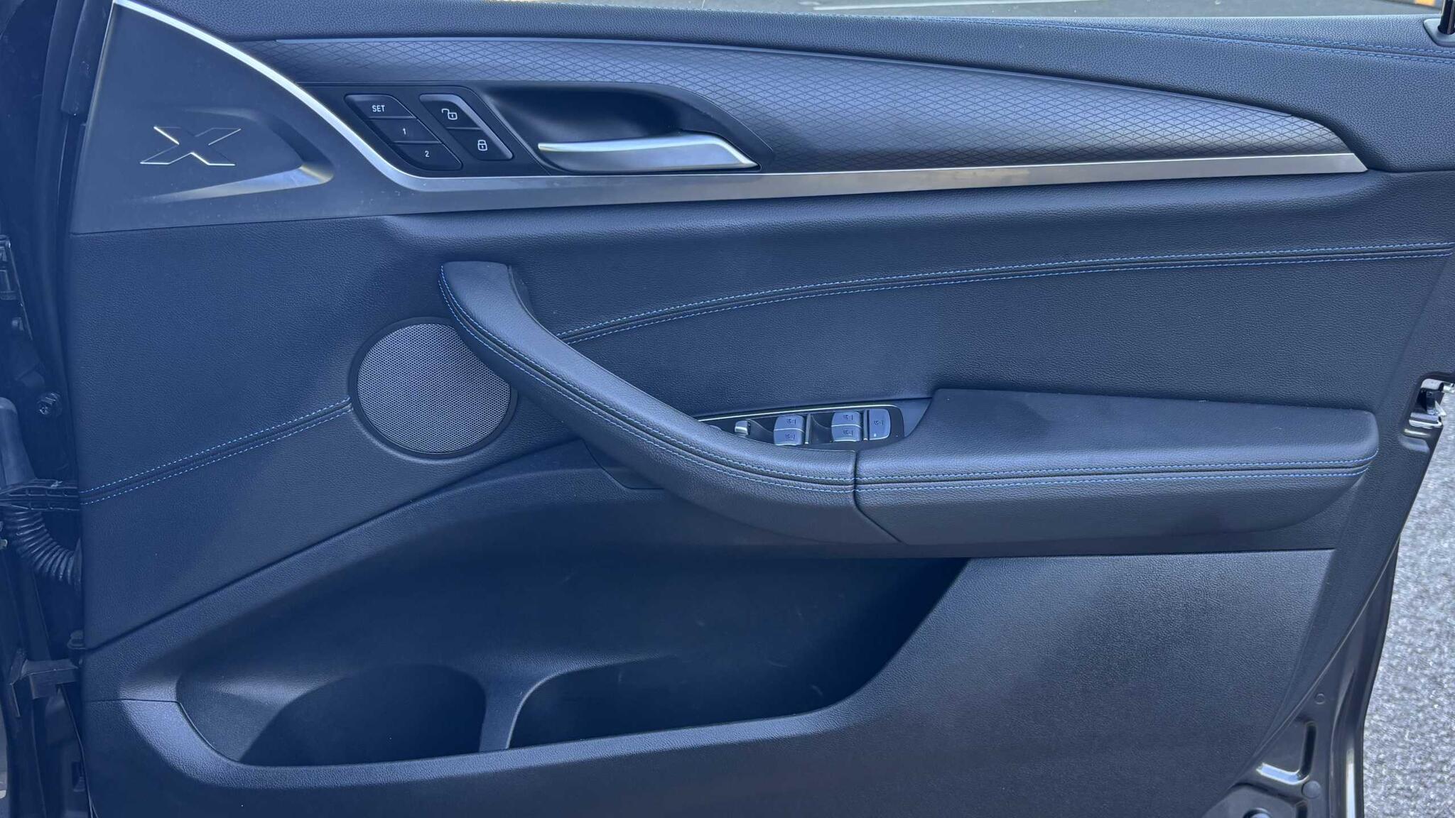 BMW iX3 view 26