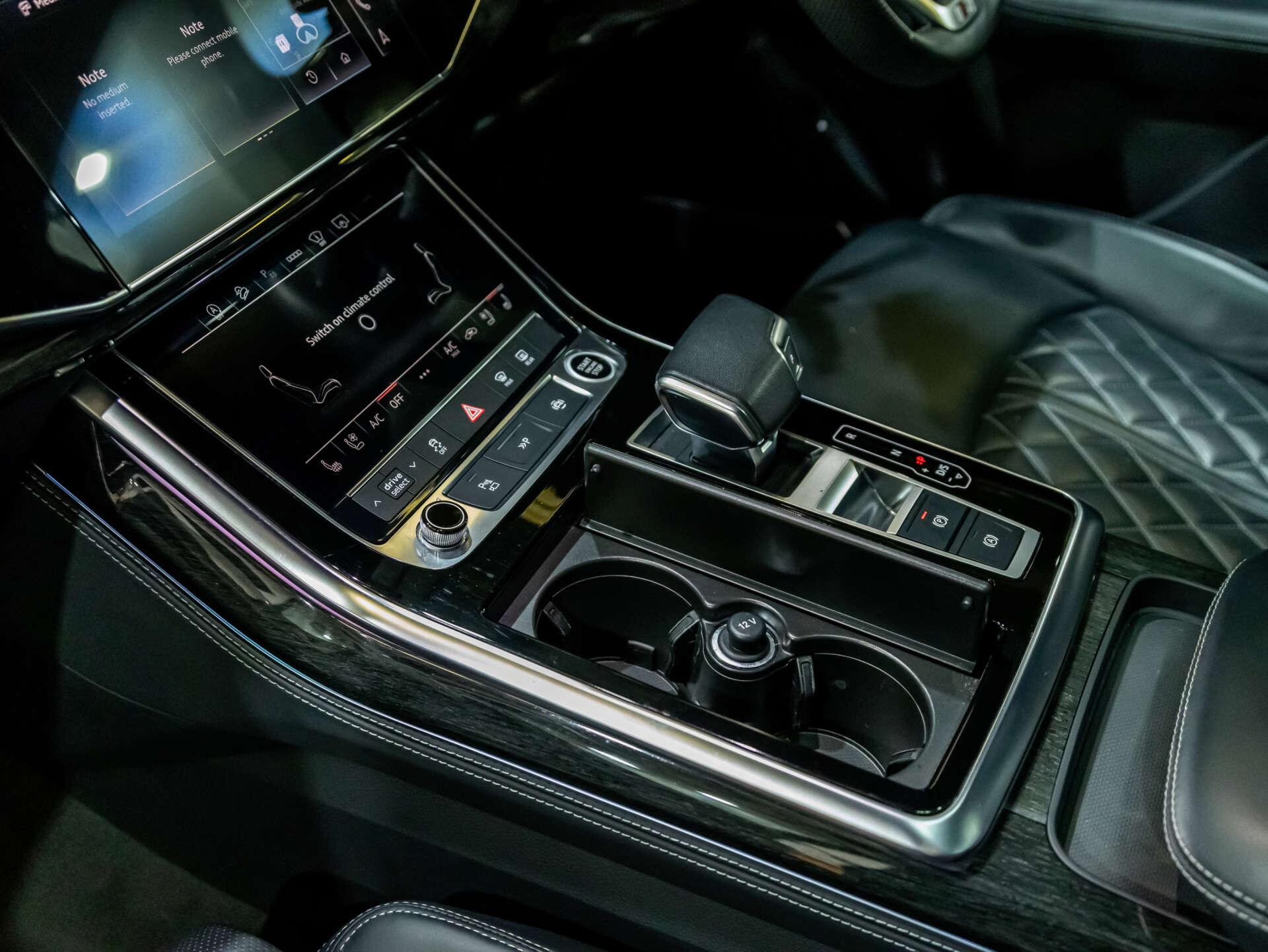 Audi Q7 view 52