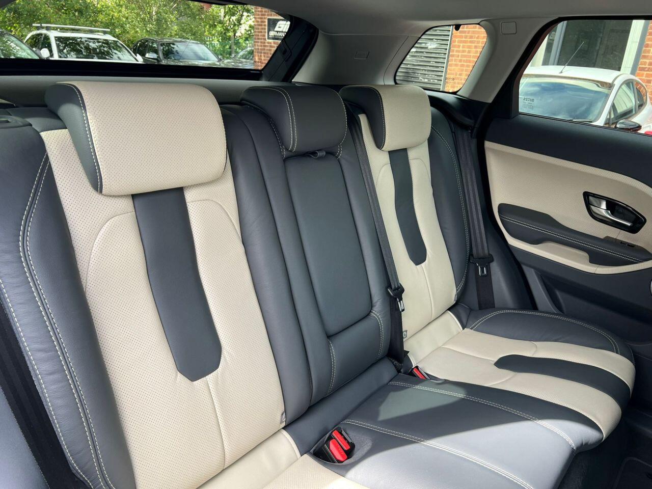 Land Rover Range Rover Evoque view 19