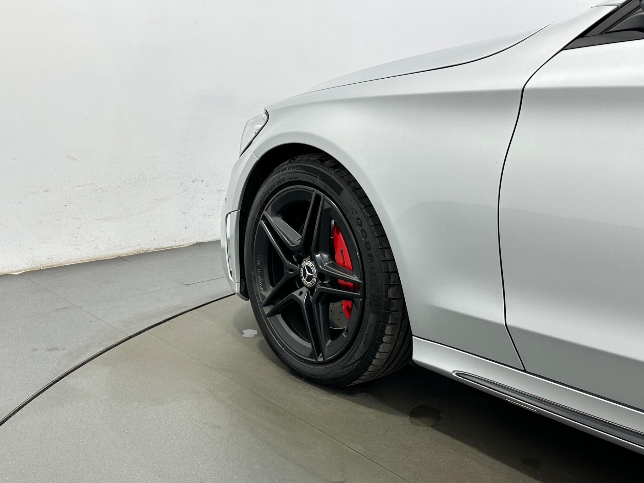 Mercedes-Benz C-Class view 52