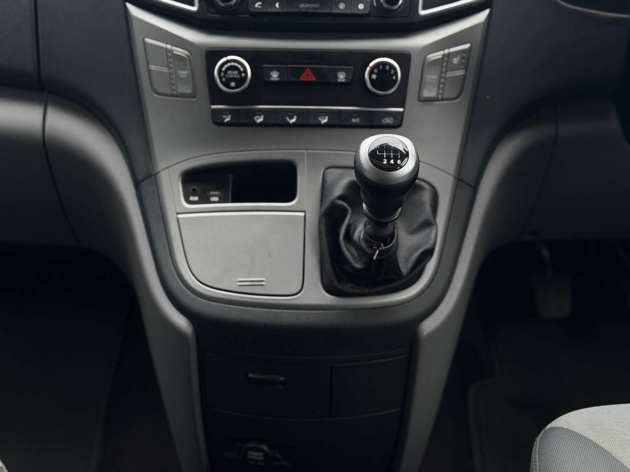 Hyundai I800 view 25