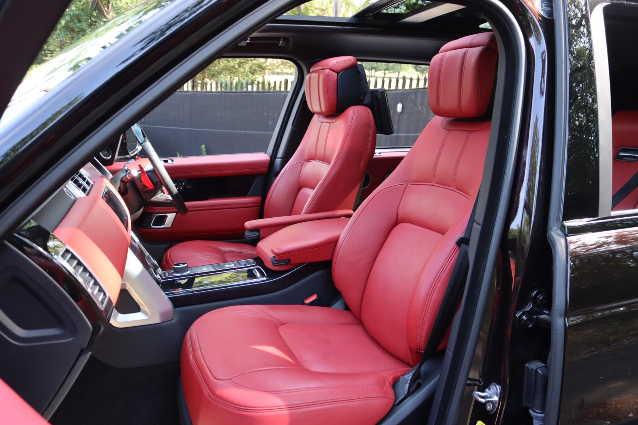 Land Rover Range Rover view 4