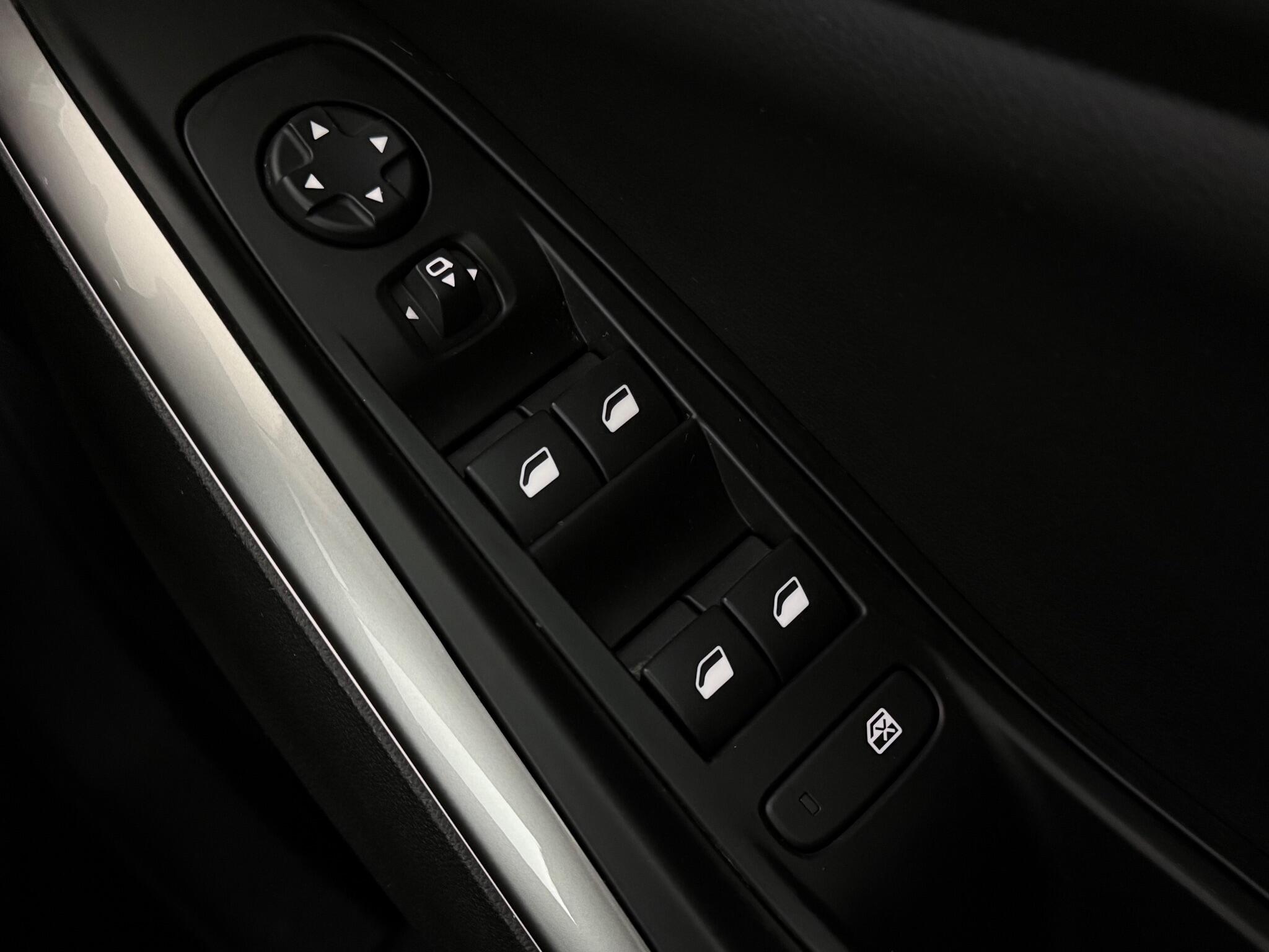 Vauxhall Grandland view 26