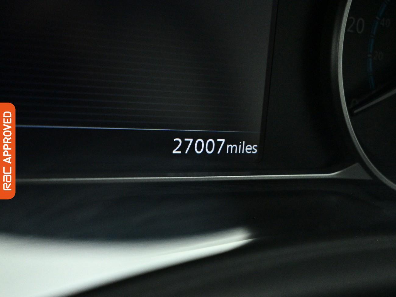Nissan Leaf view 12