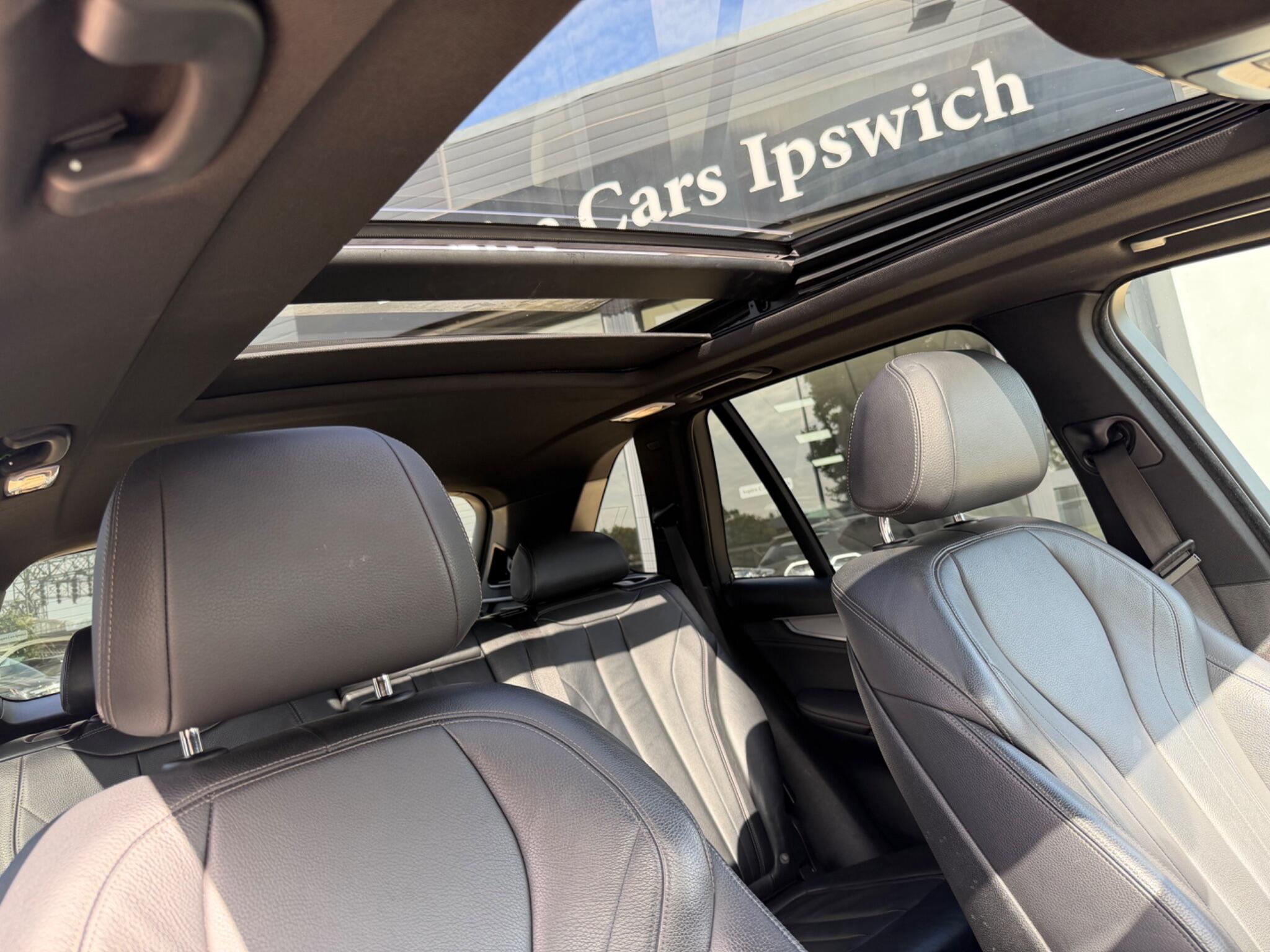 BMW X5 view 10