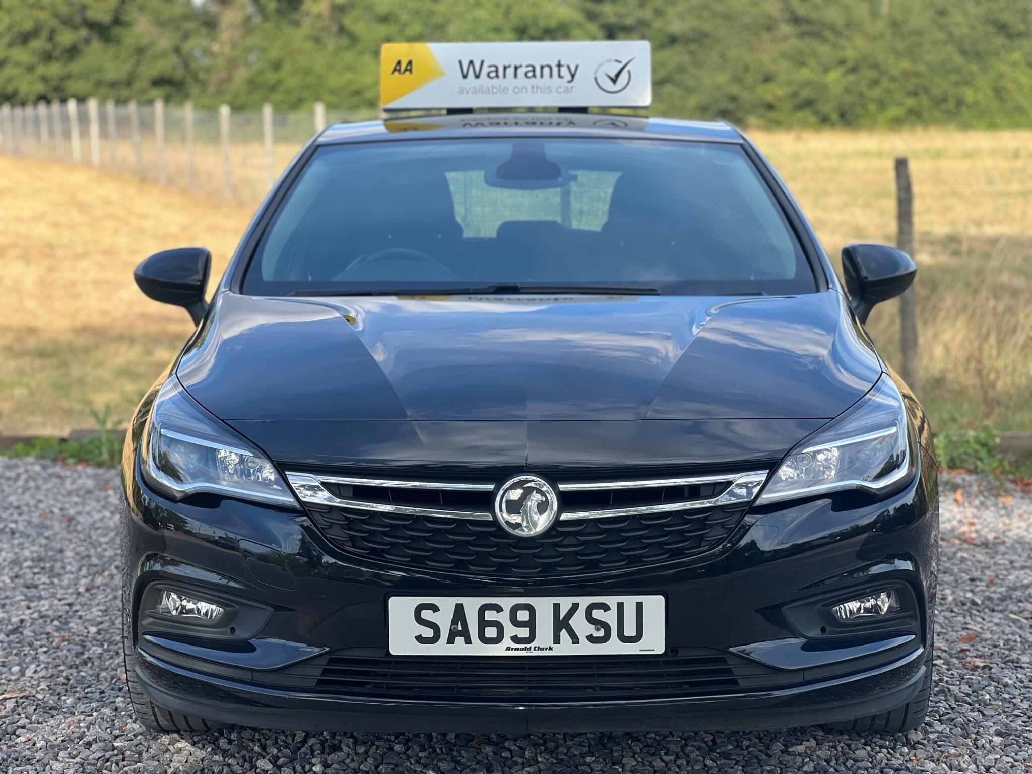Black 2019 Vauxhall Astra Hatchback Front-wheel drive Manual
