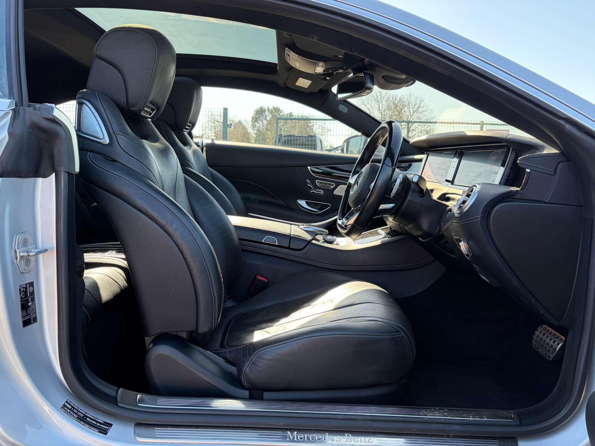 Mercedes-Benz S Class view 32