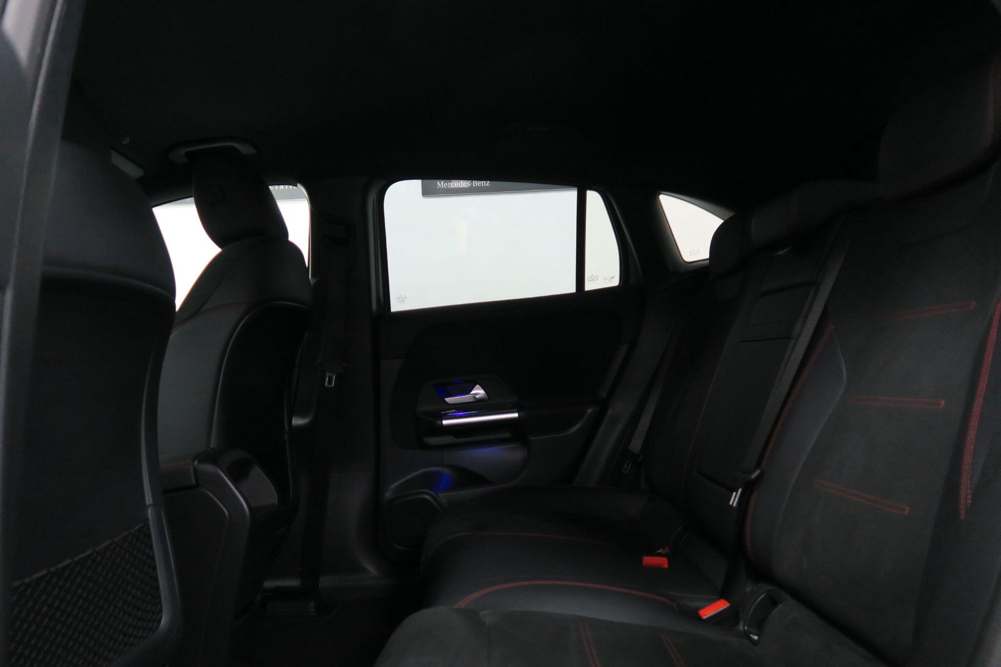 Mercedes-Benz EQA view 9