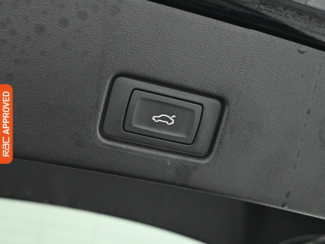 Audi Q4 E-Tron view 28