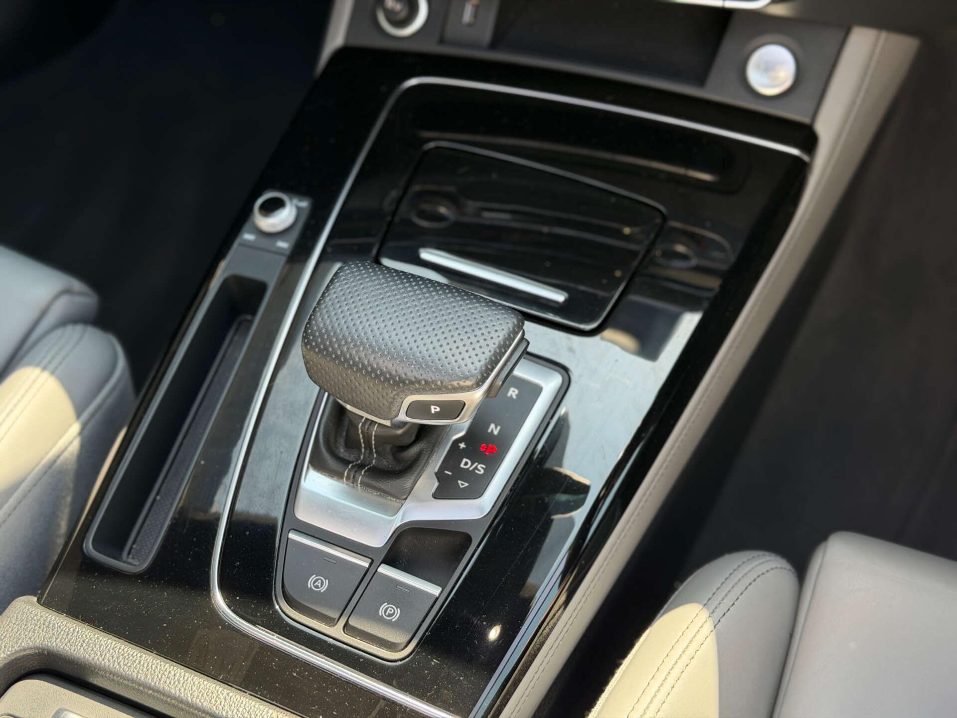 Audi Q5 view 23