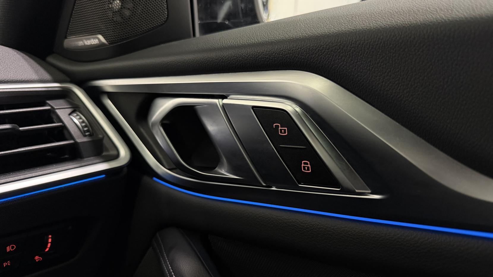 BMW I4 view 23