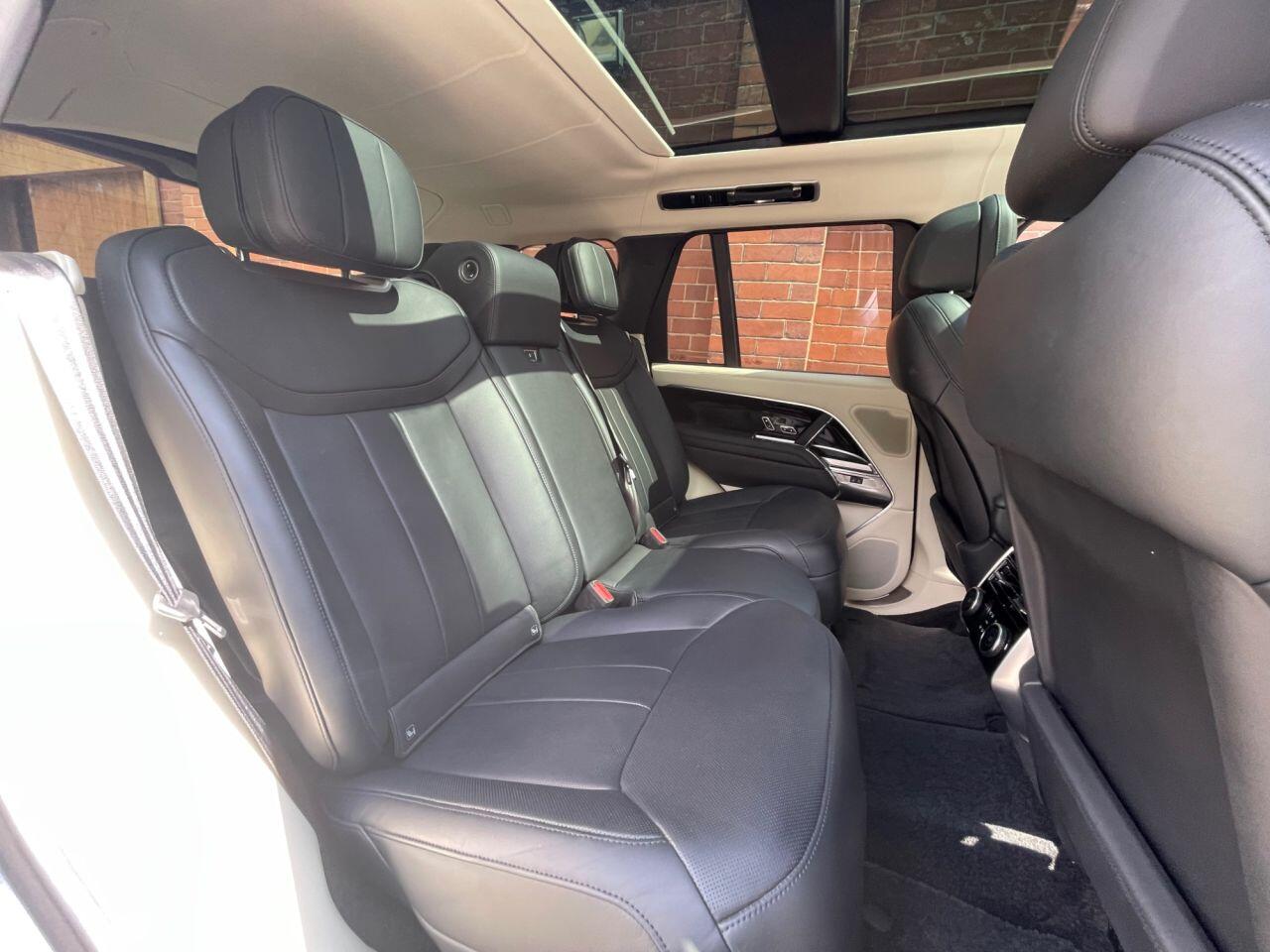 Land Rover Range Rover view 29
