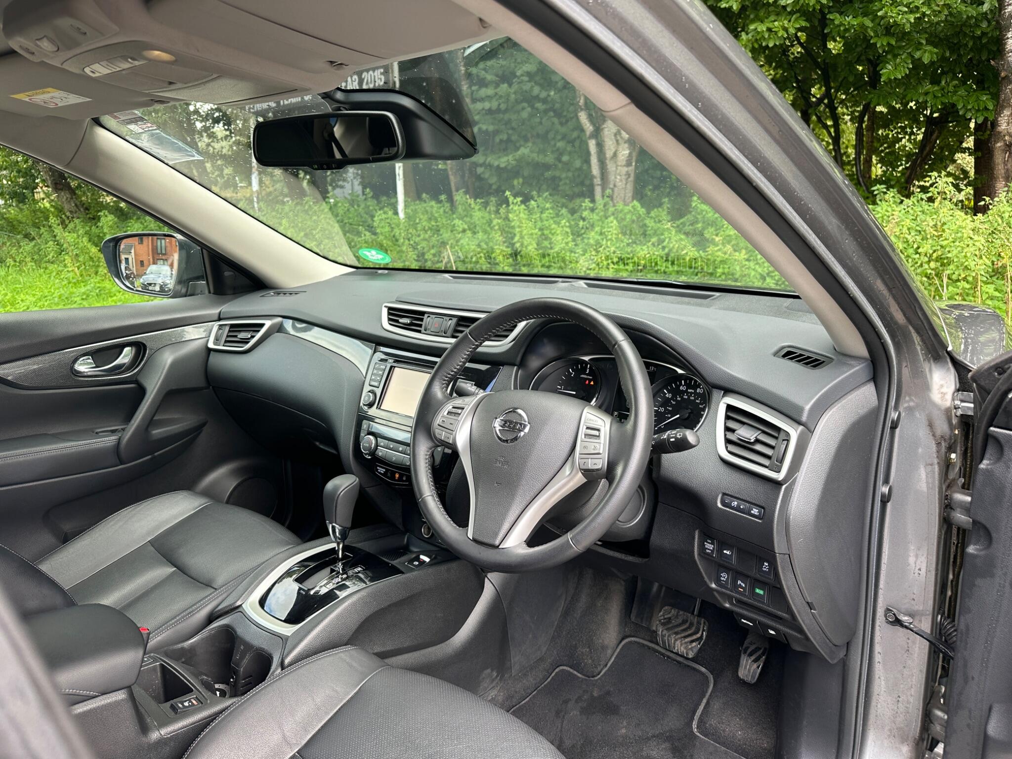 Nissan X-Trail view 14