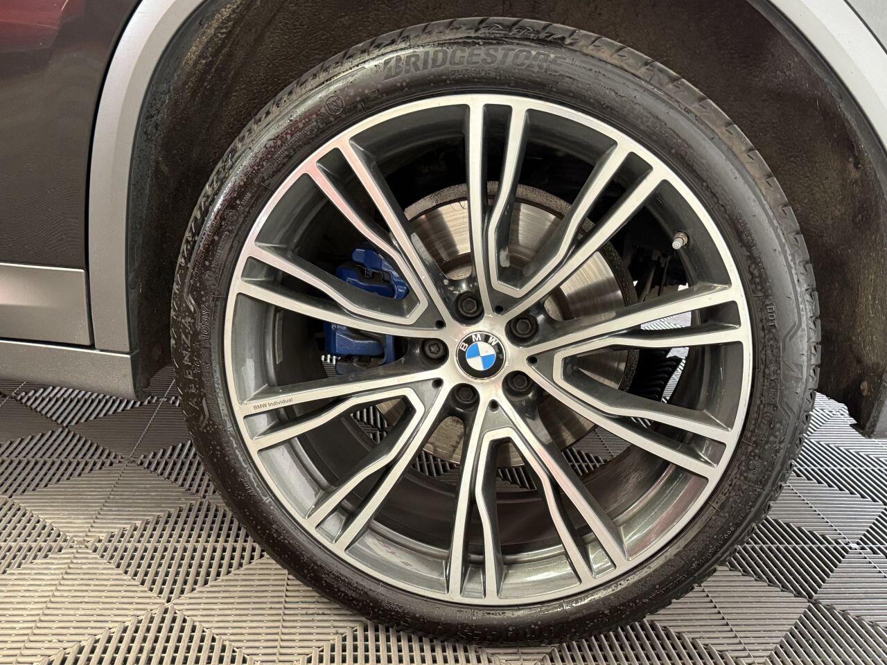 BMW X4 view 21
