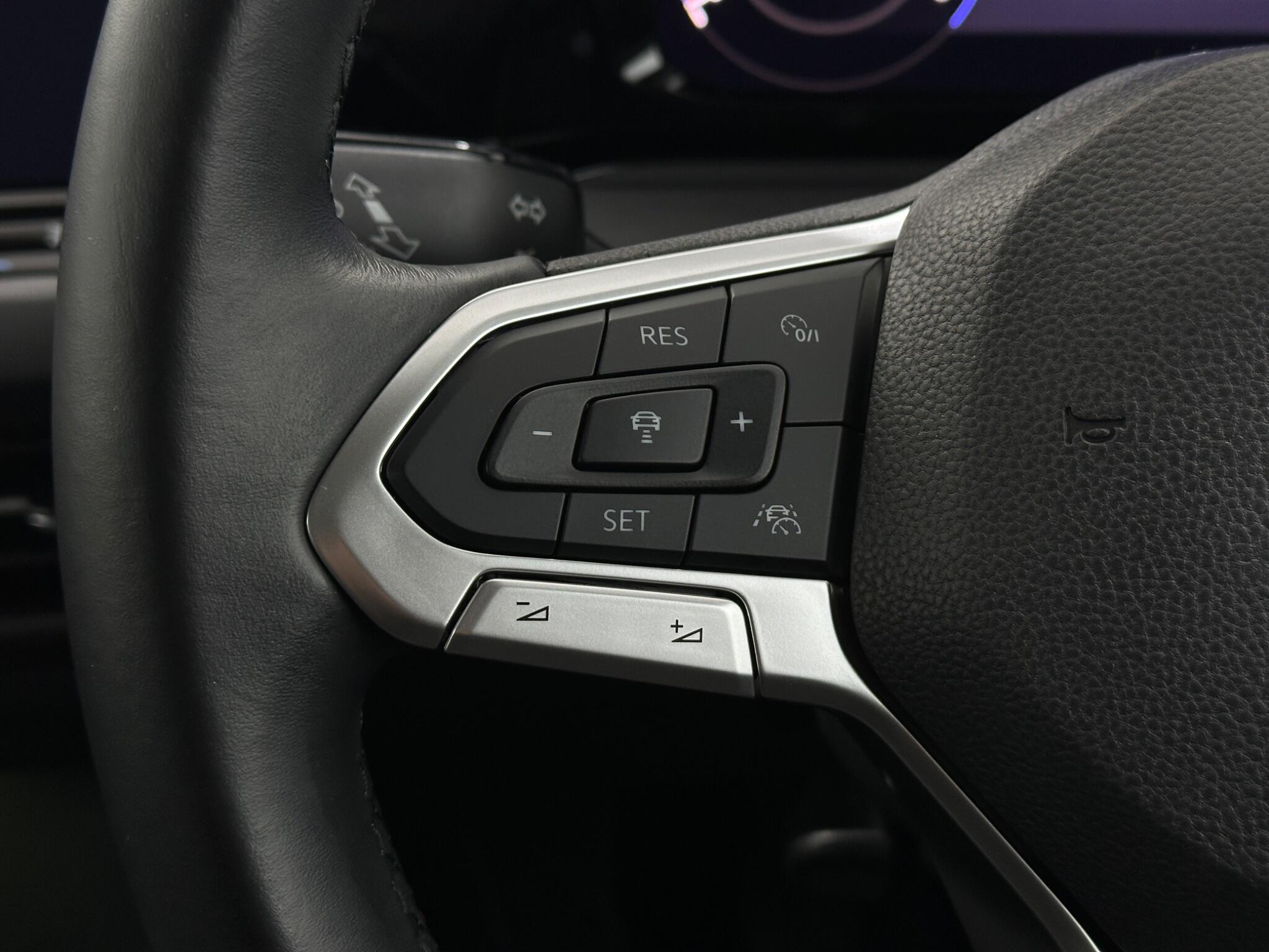Volkswagen Golf view 15