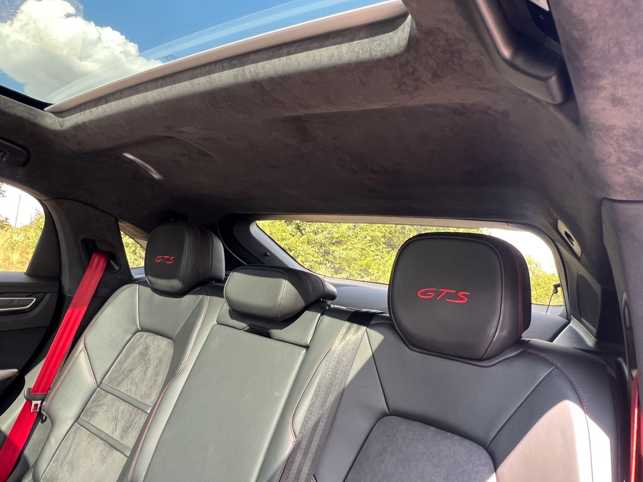 Porsche Cayenne view 17