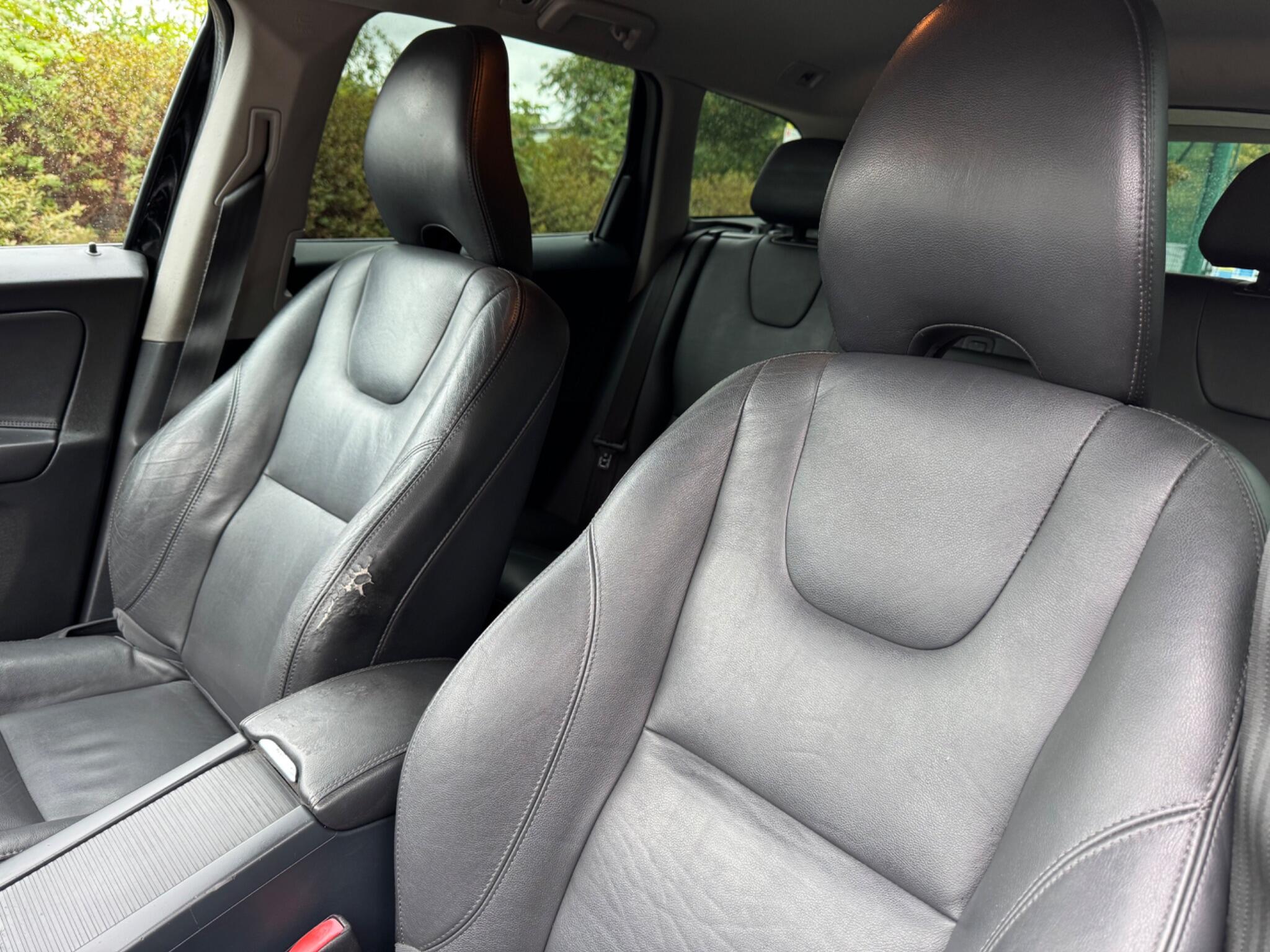 Volvo XC60 view 13