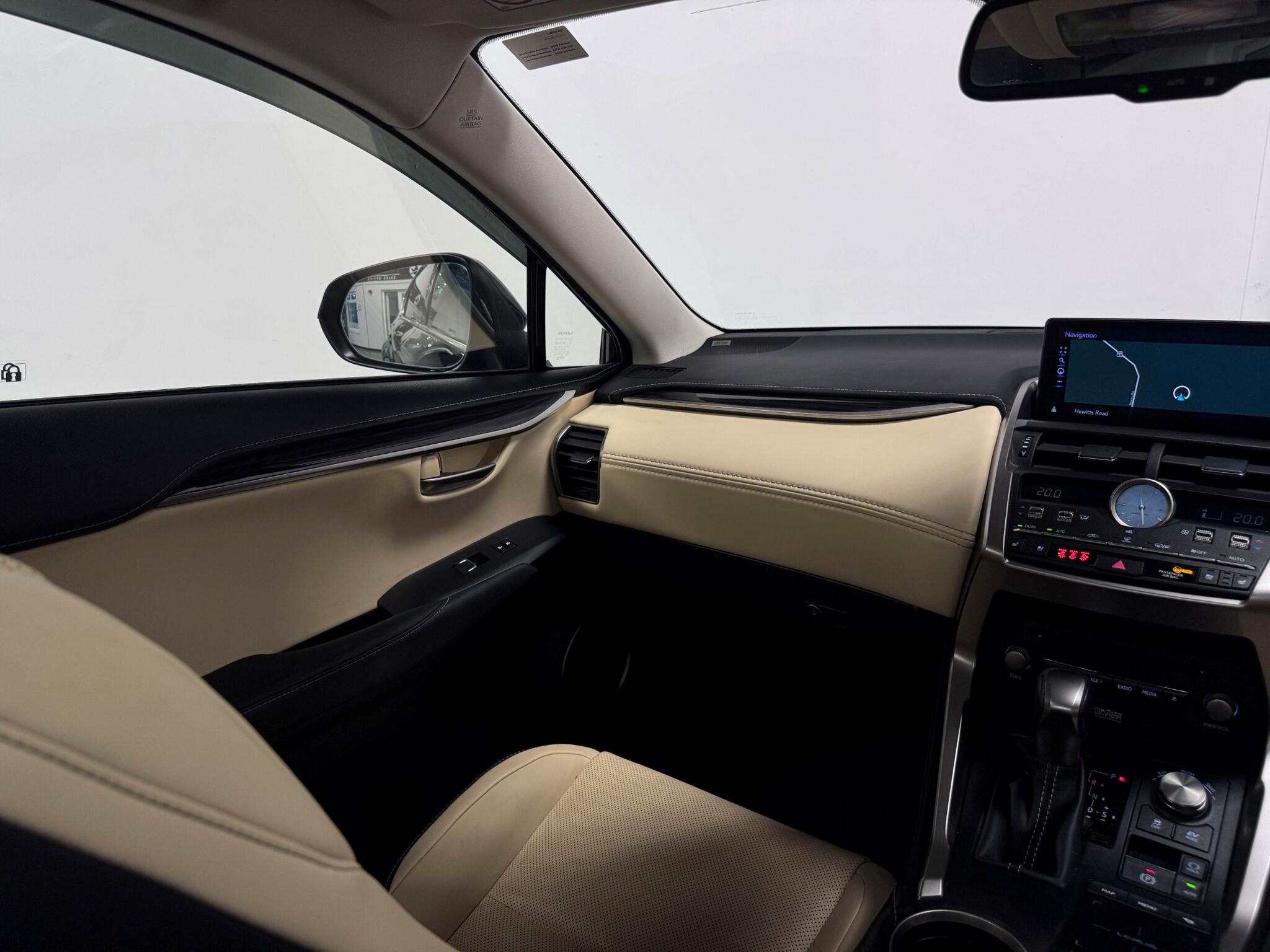 Lexus NX view 33