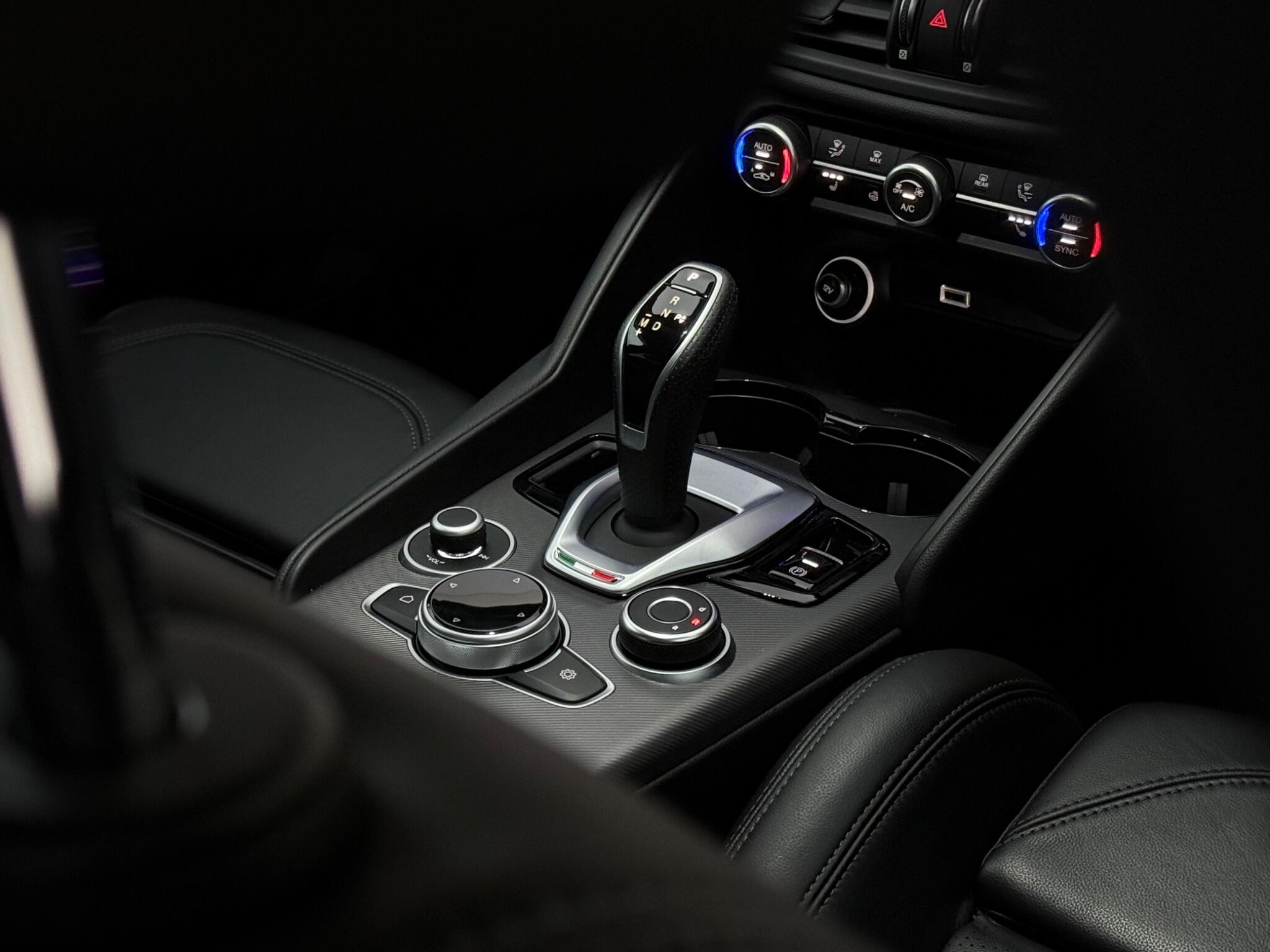 Alfa Romeo Giulia view 21