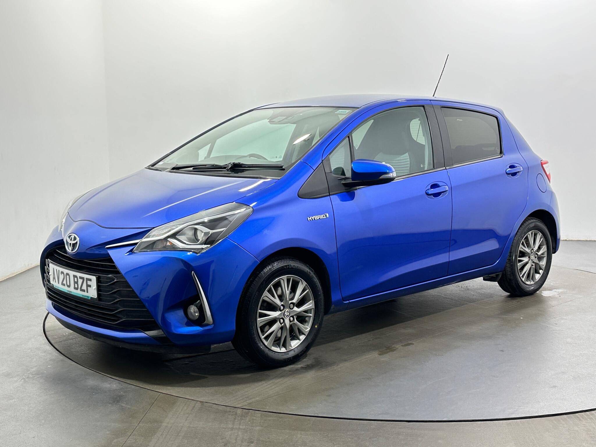 Toyota Yaris view 4