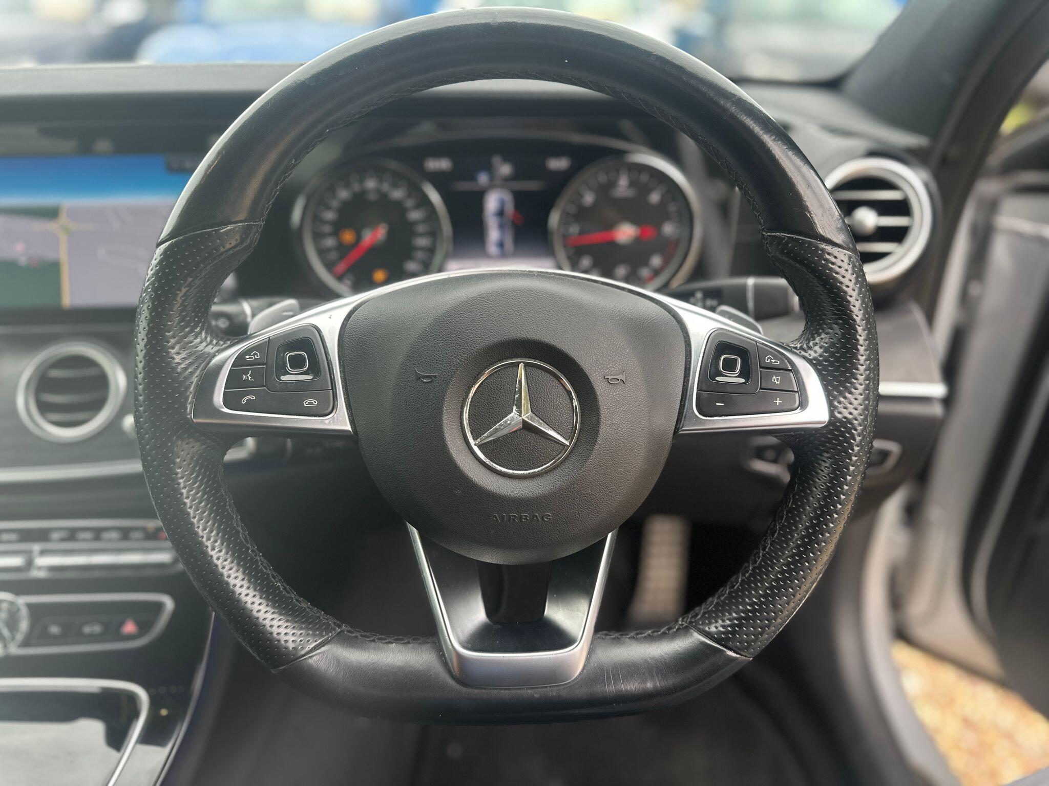 Mercedes-Benz E Class view 20