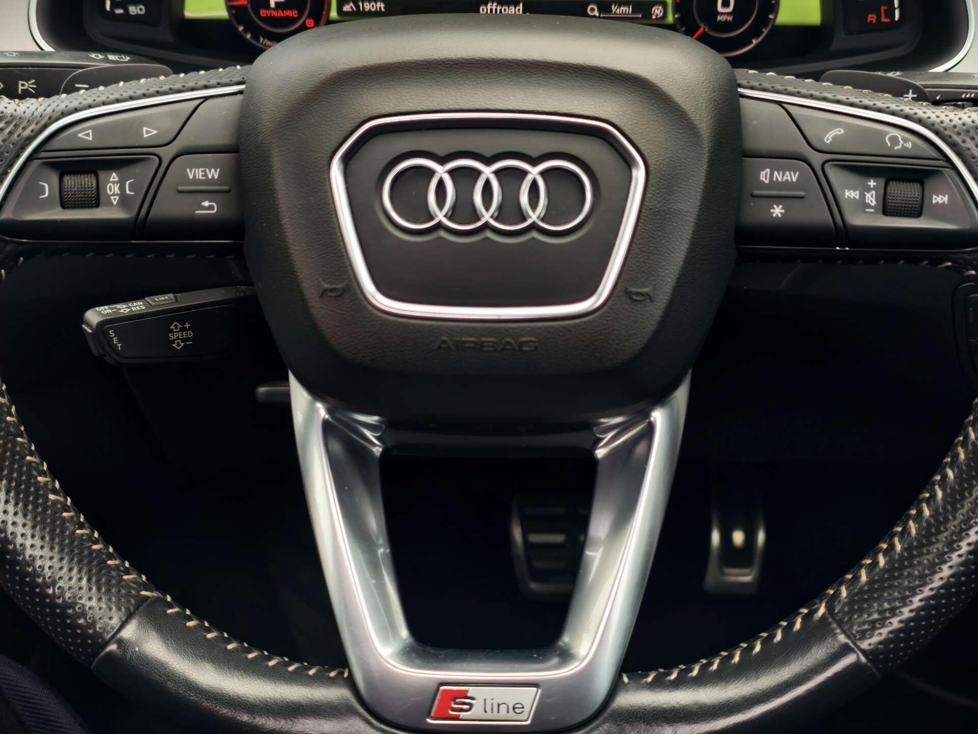 Audi Q7 view 32