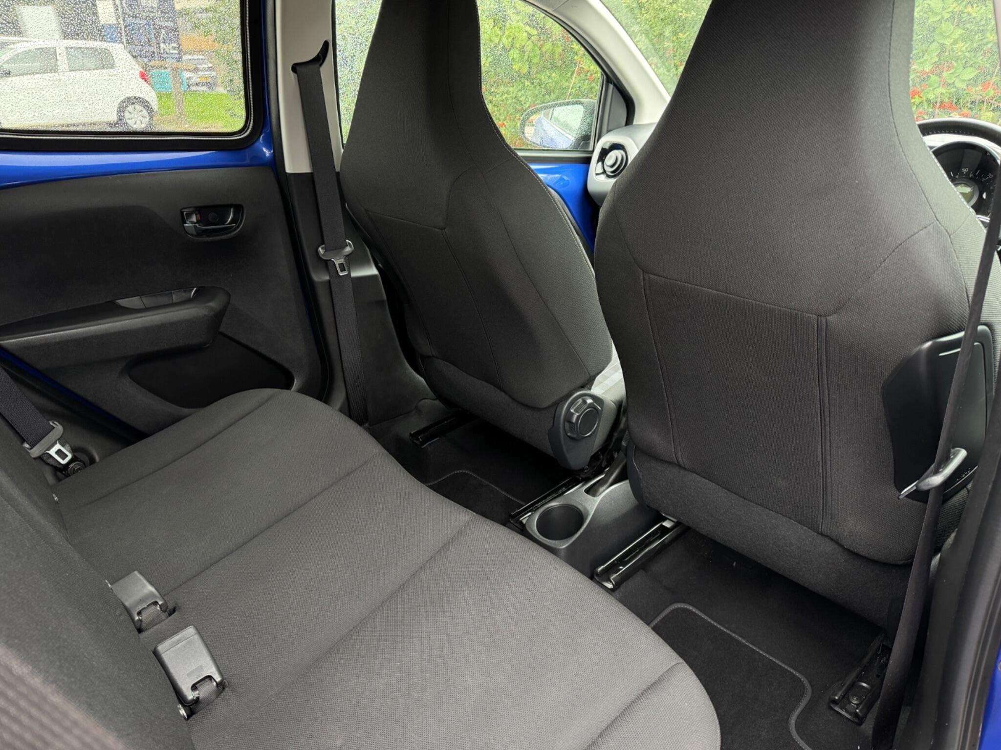 Peugeot 108 view 22