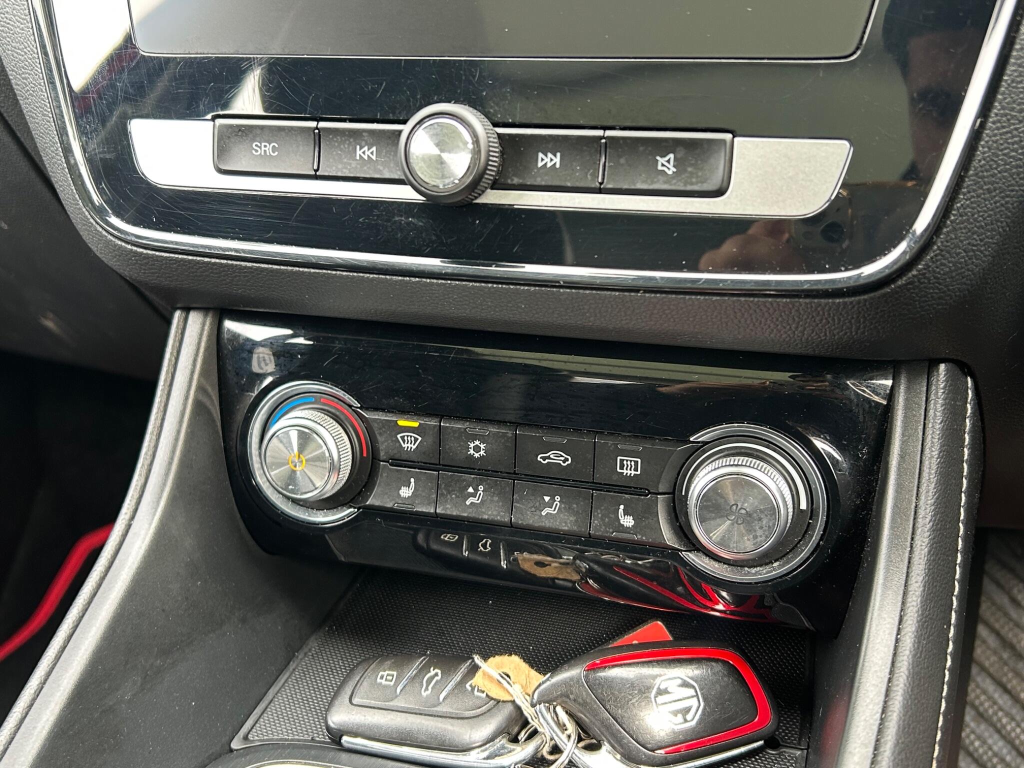 MG ZS view 19