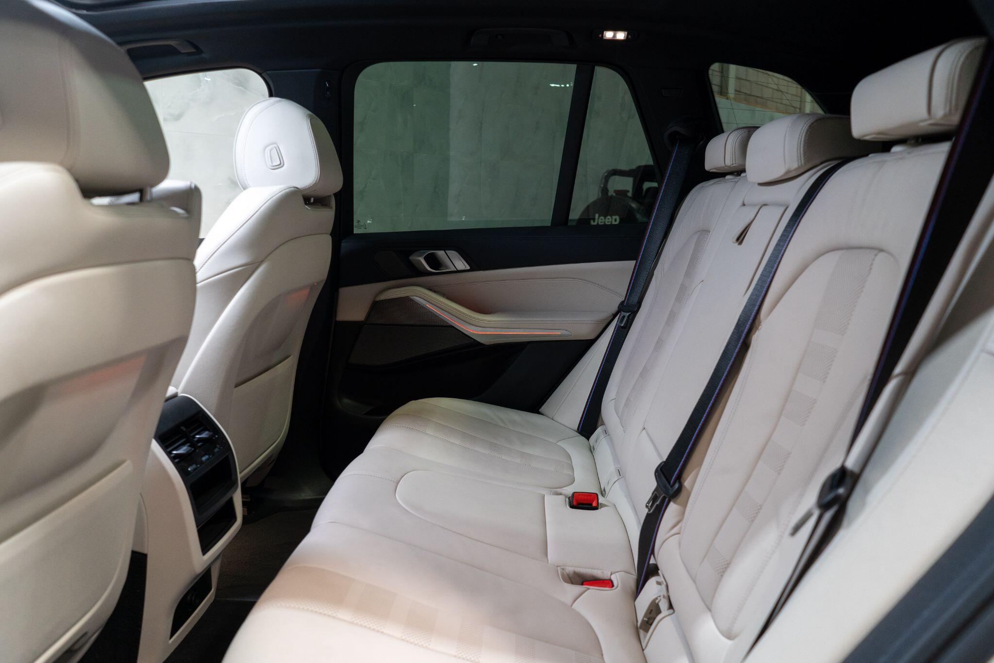 BMW X5 view 17