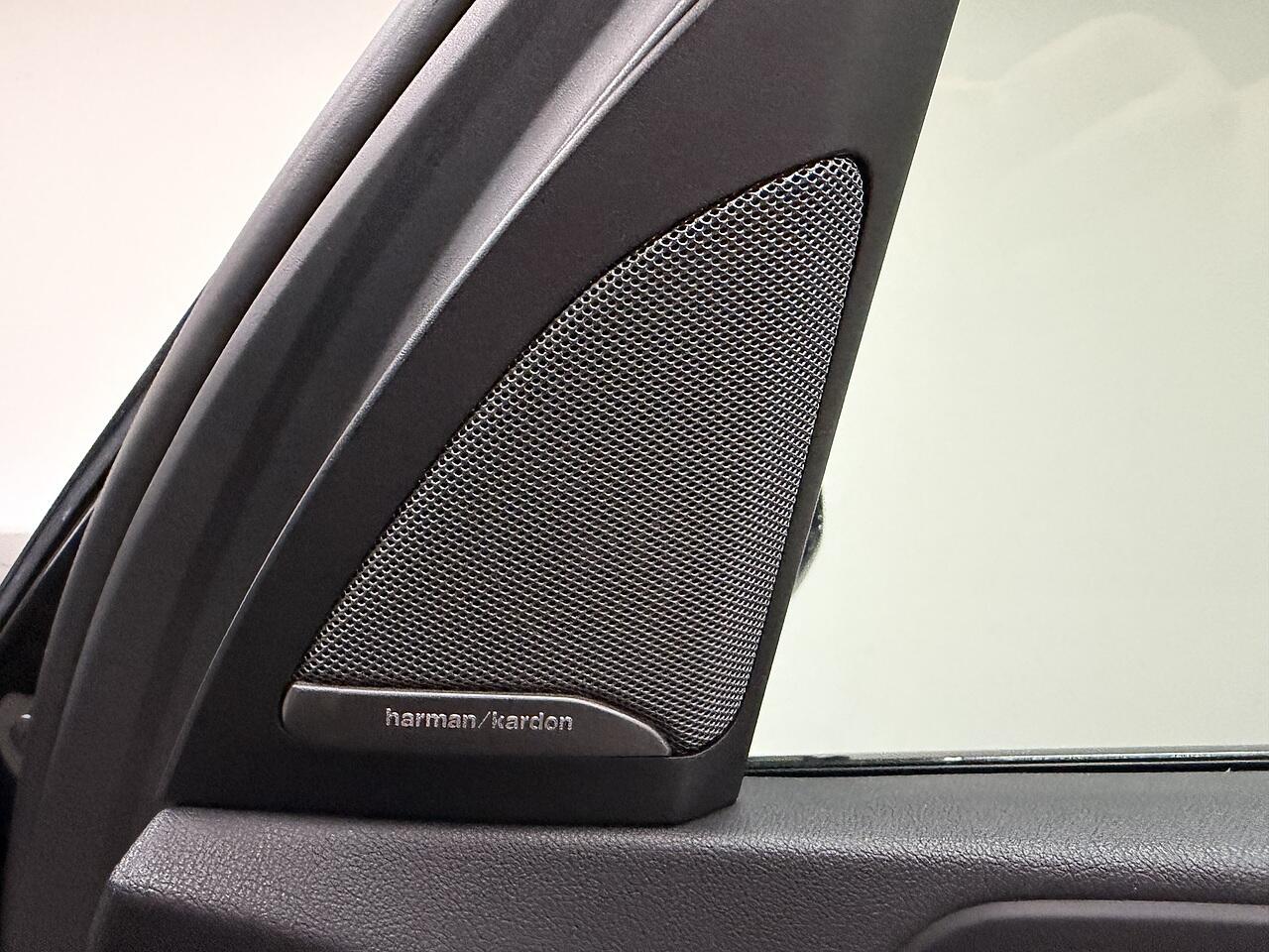 BMW X5 view 15