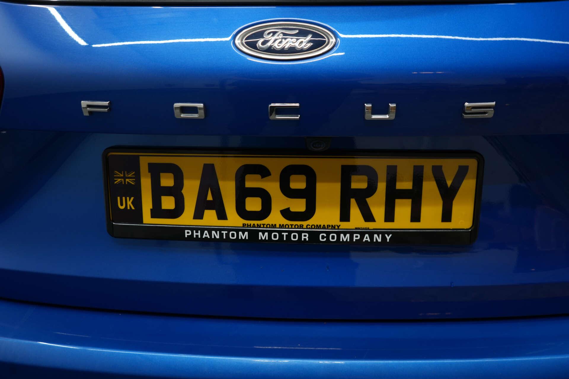 Ford Focus view 42