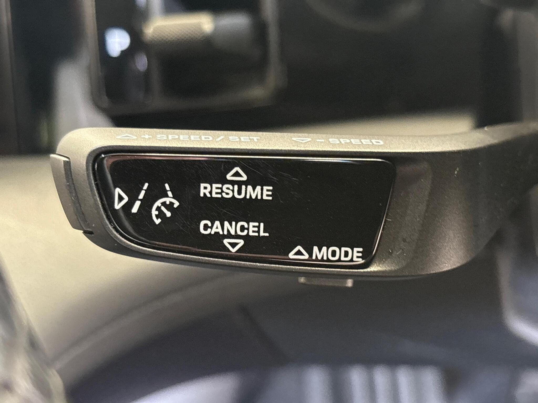 Porsche Taycan view 40