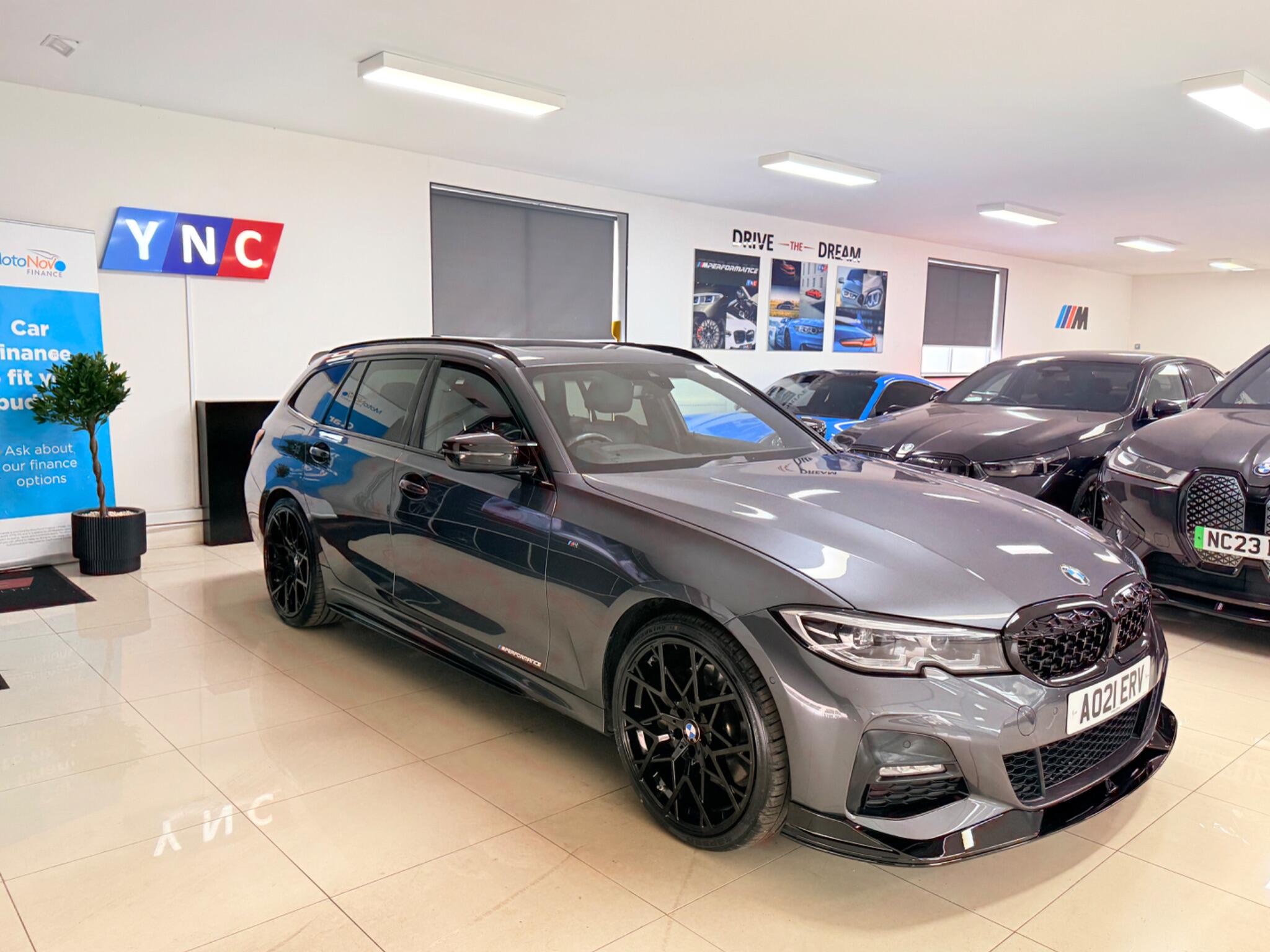 BMW 3 Series view 14