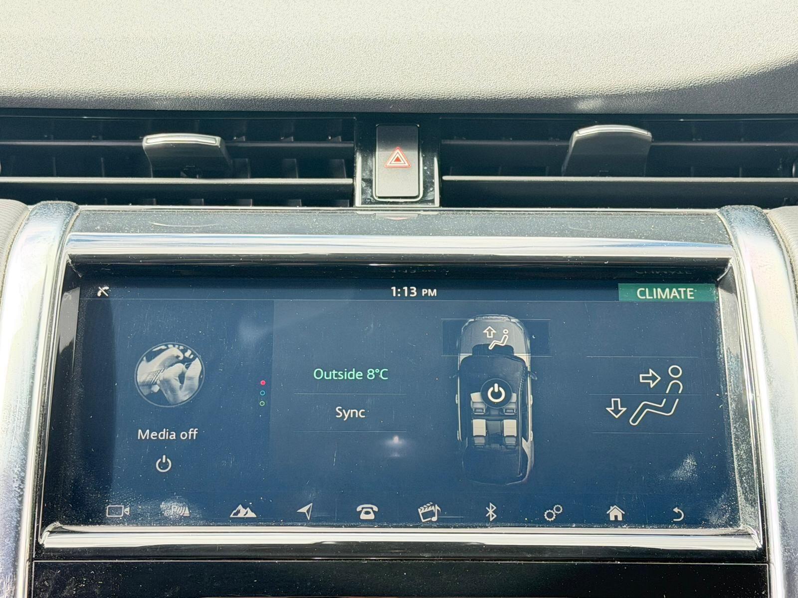 Land Rover Discovery Sport view 23