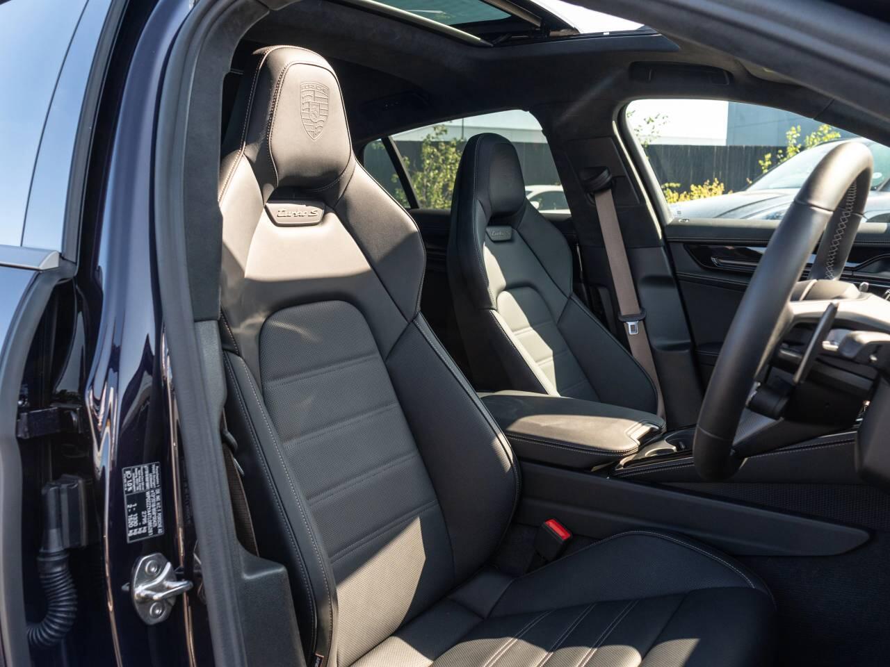 Porsche Panamera view 5