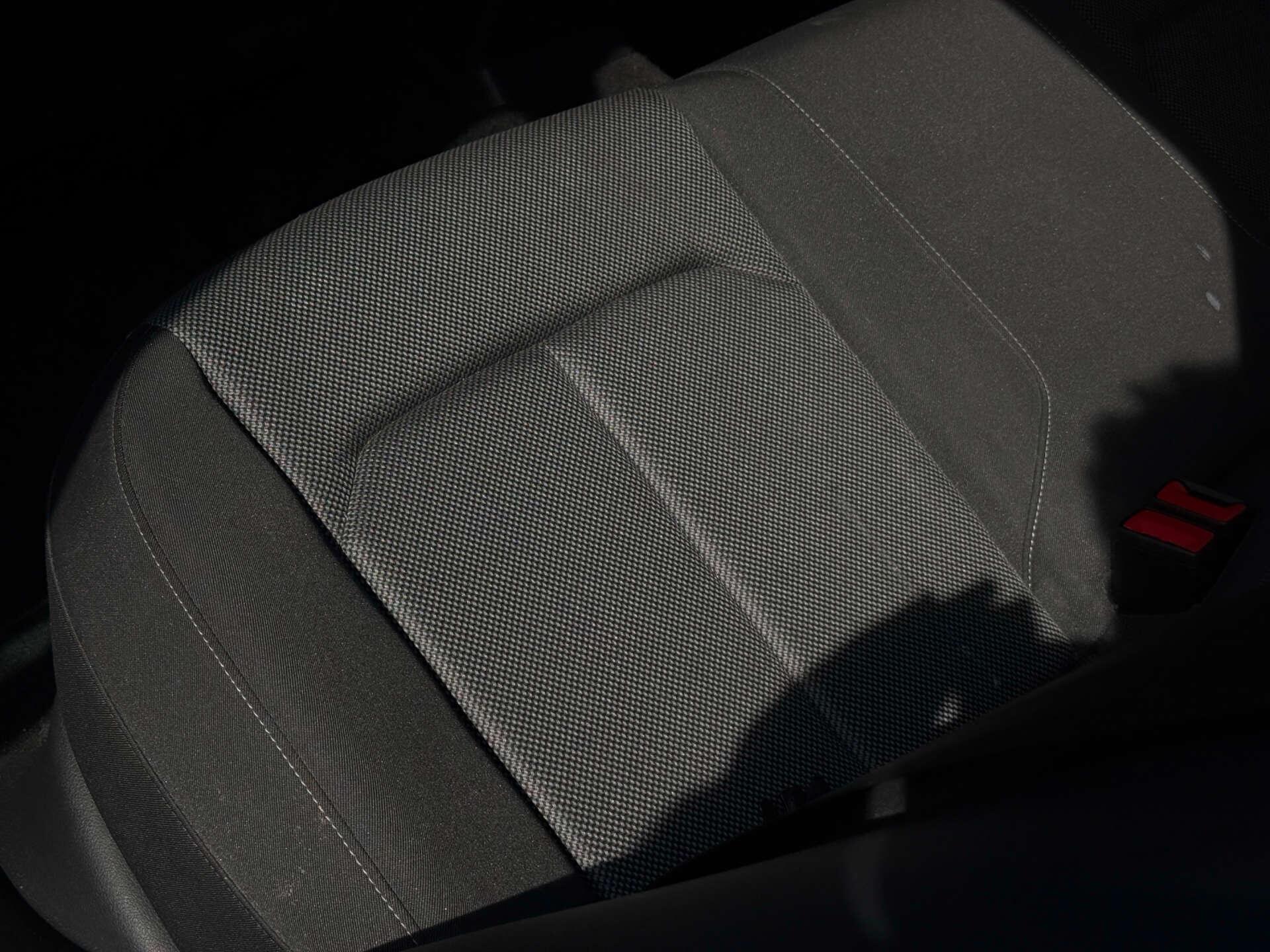 Audi Q2 view 40