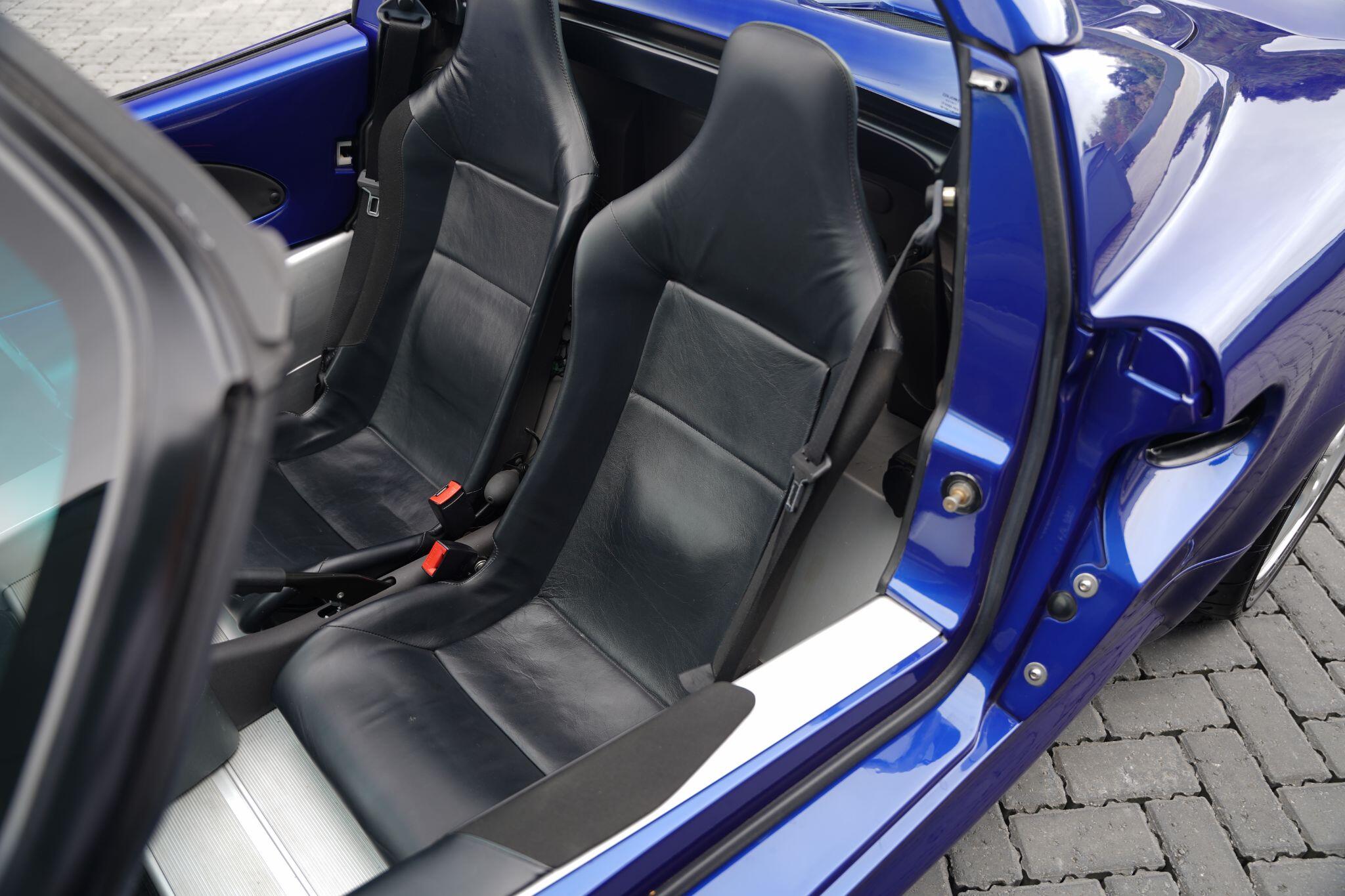 Lotus Elise view 16