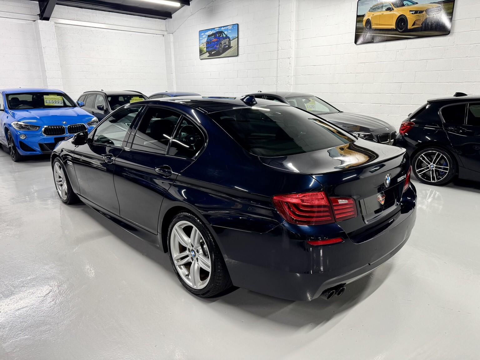 BMW 5 Series view 21
