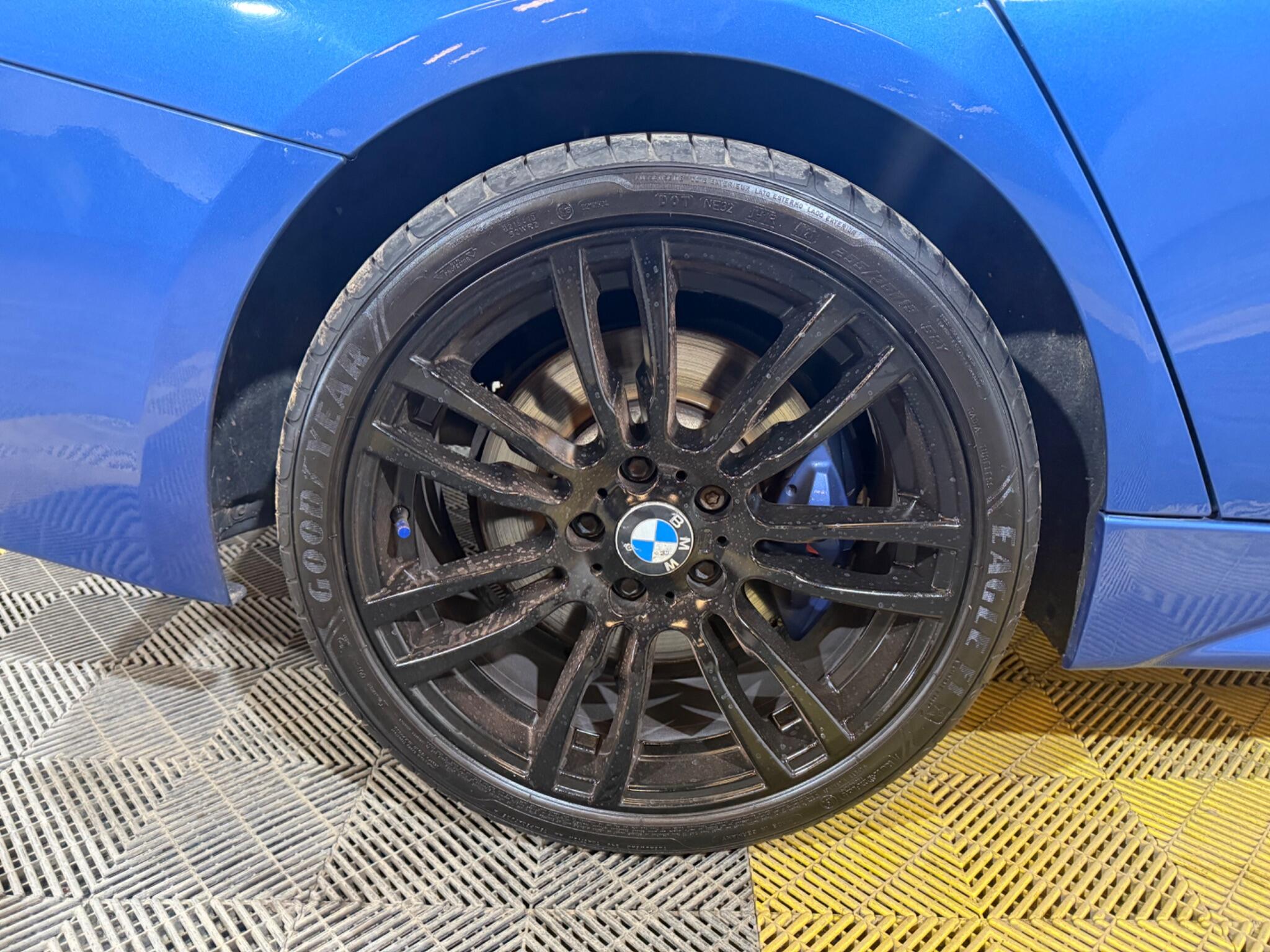 BMW 3 Series view 71