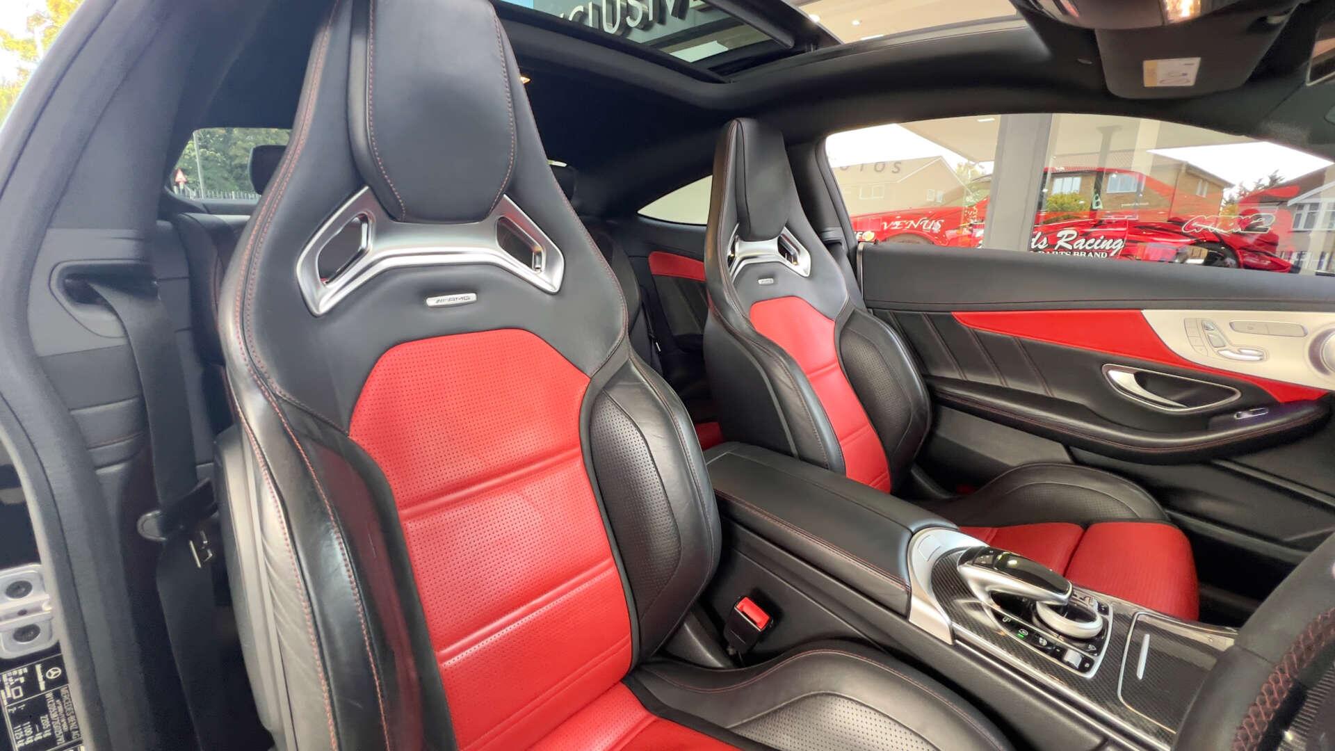 Mercedes-Benz C-Class view 29