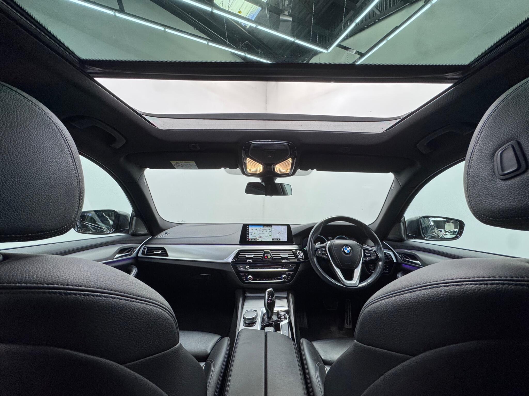 BMW 5 Series view 37