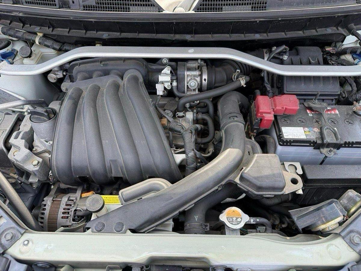 Nissan Cube view 9
