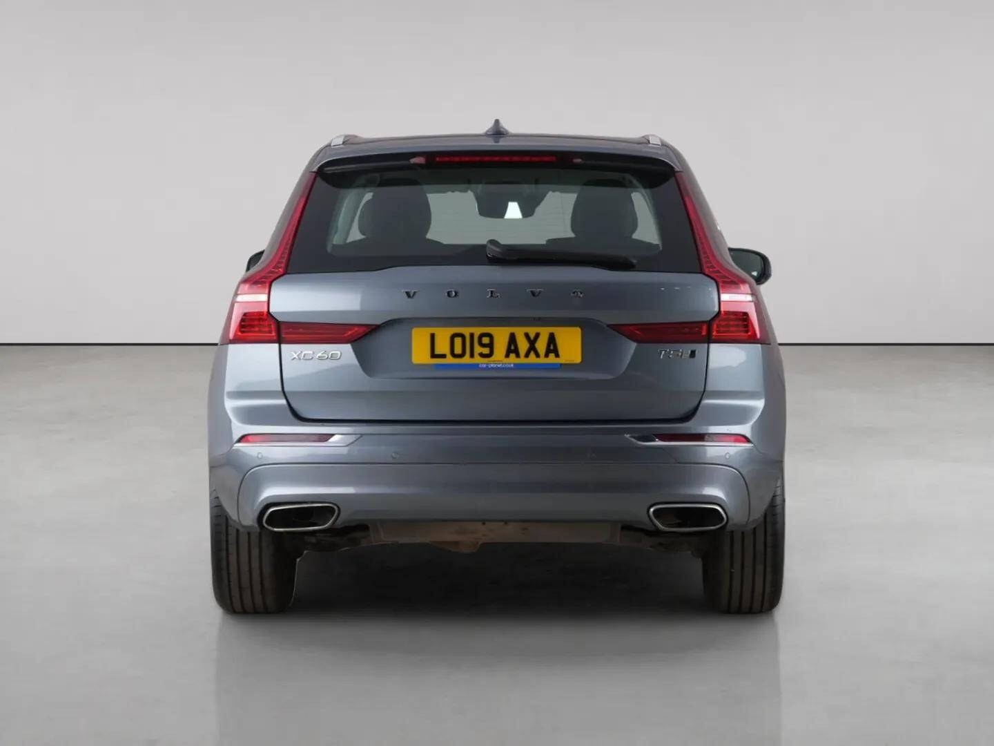 Volvo XC60 view 7