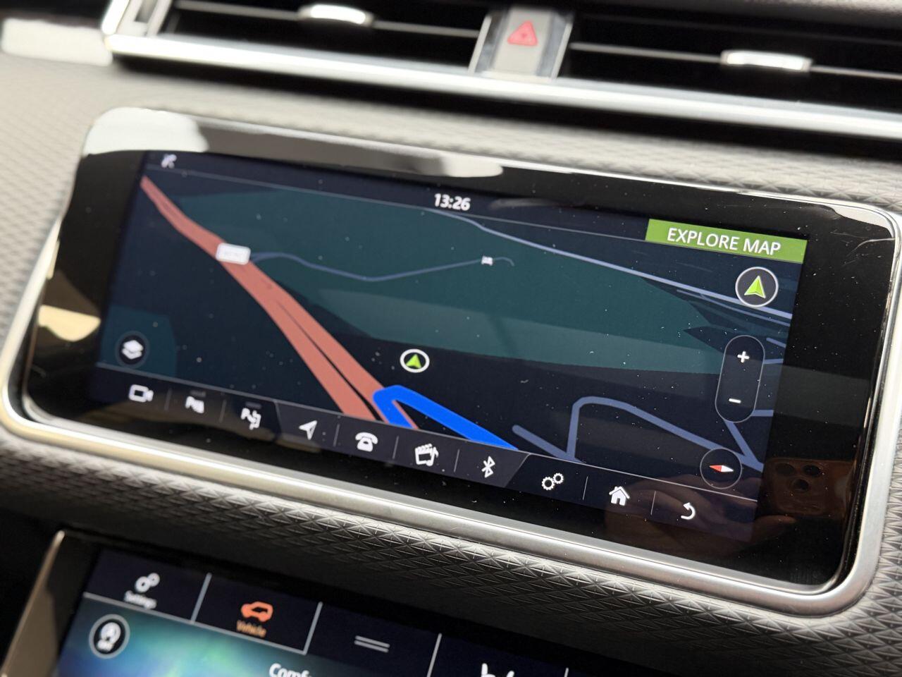 Land Rover Range Rover Velar view 56