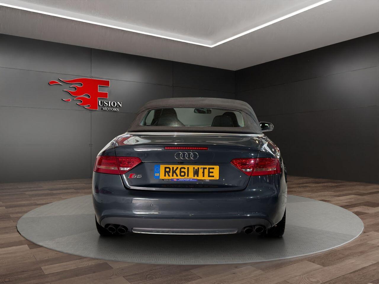 Audi S5 view 6
