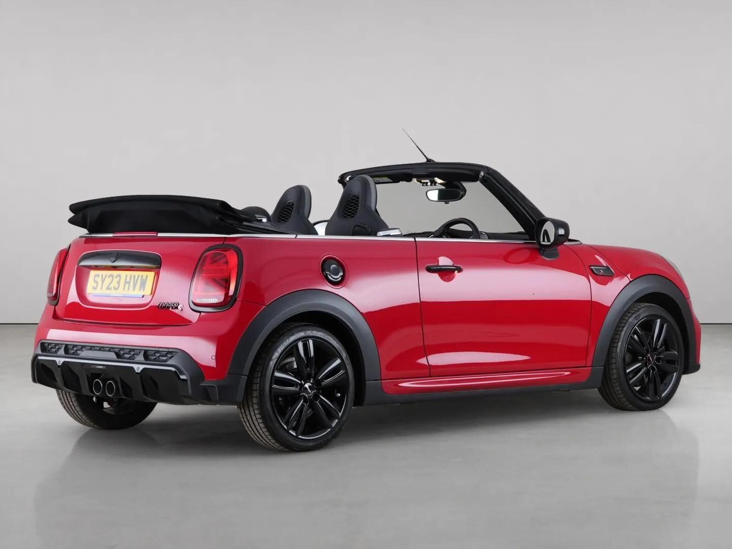 Mini Convertible view 7