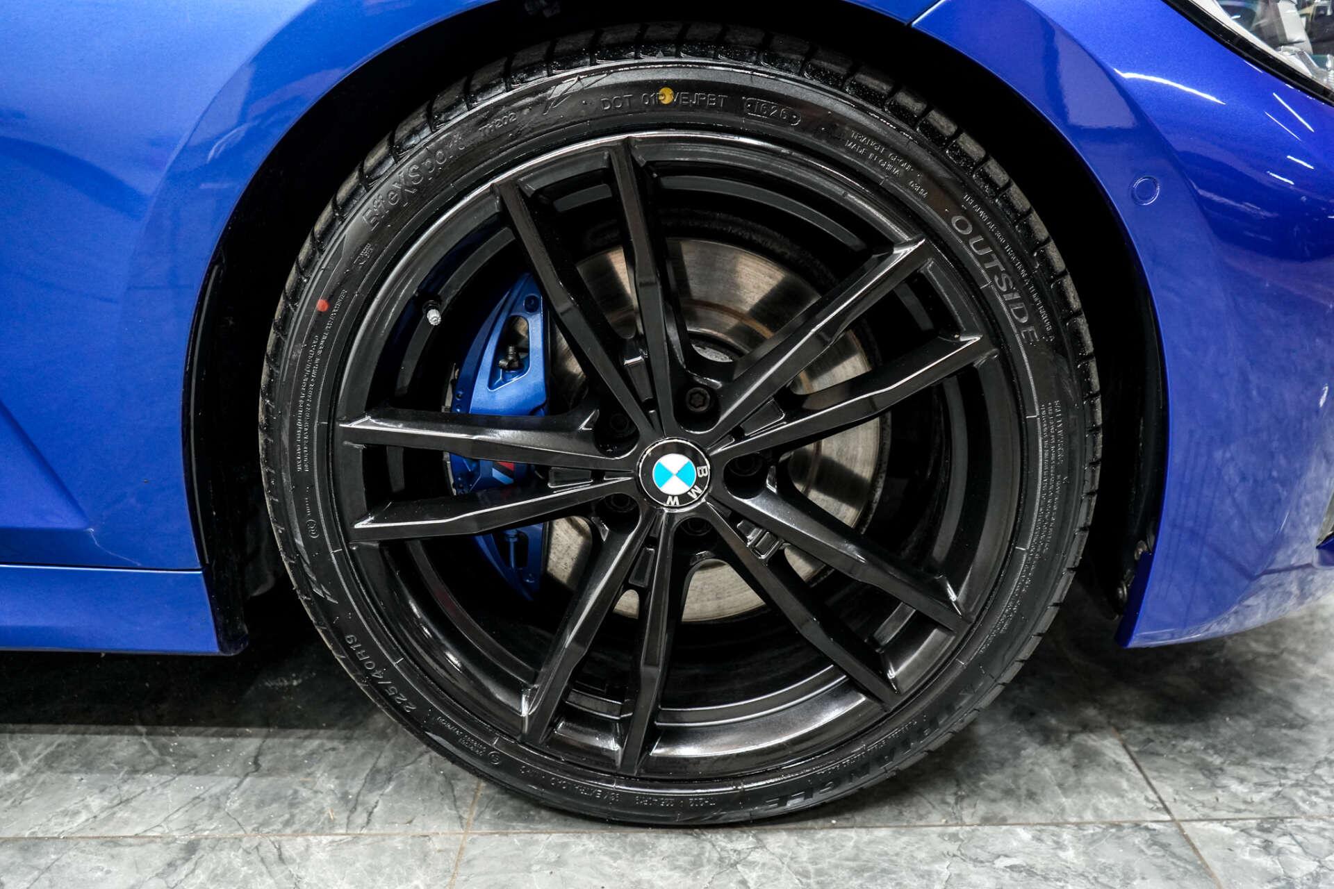 BMW 3 Series view 7
